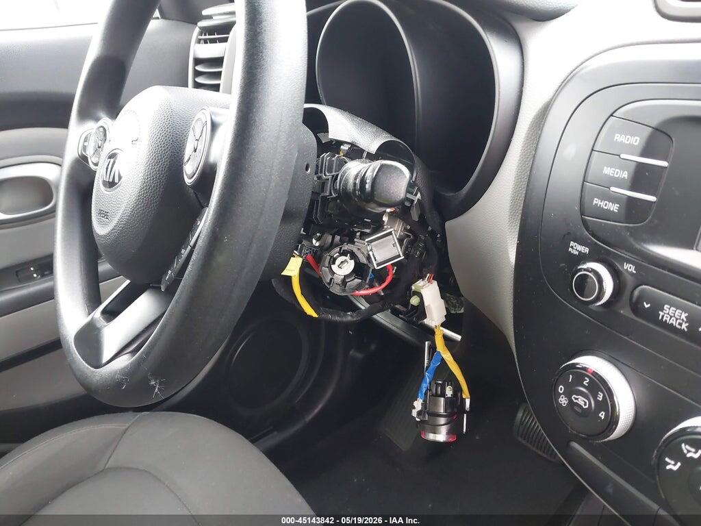 KNDJN2A26G7836723 2016 KIA SOUL photo no. 6