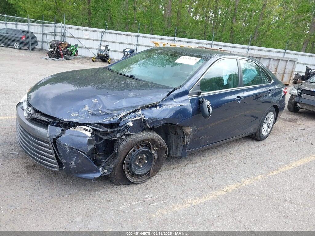 4T1BF1FK6FU892175 2015 TOYOTA CAMRY photo no. 2
