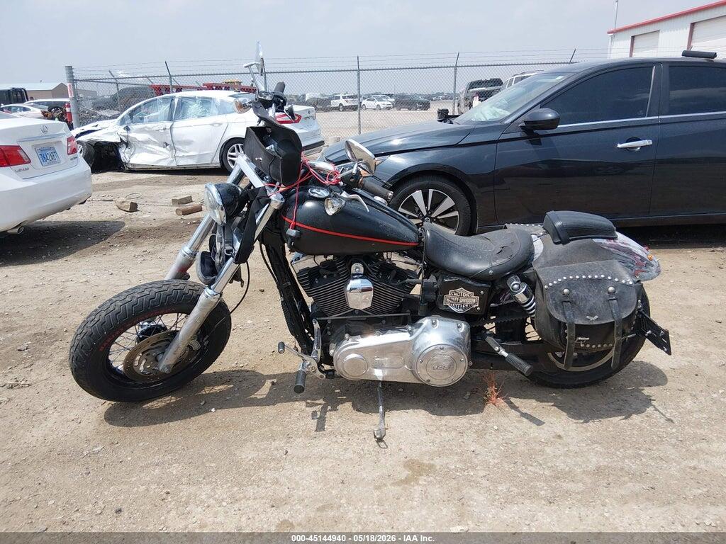 1HD1GP411BC314235 2011 HARLEY-DAVIDSON FXDWG photo no. 12