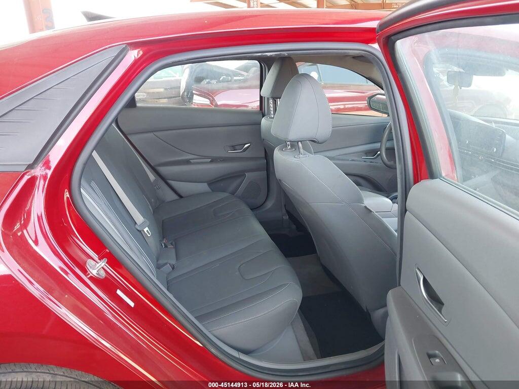 KMHLM4AG3PU371205 2023 HYUNDAI ELANTRA photo no. 8