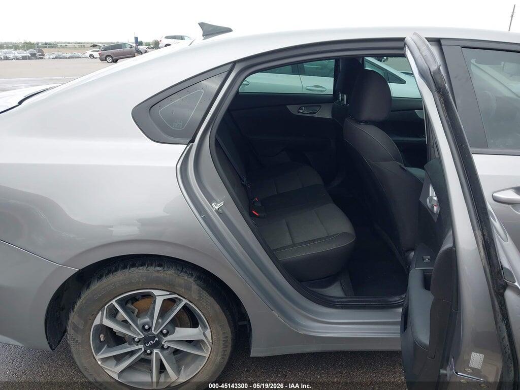 3KPF24AD2PE685536 2023 KIA FORTE photo no. 8