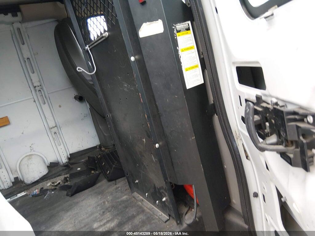 1GCWGFCA5D1192352 2013 CHEVROLET EXPRESS 2500 photo no. 8
