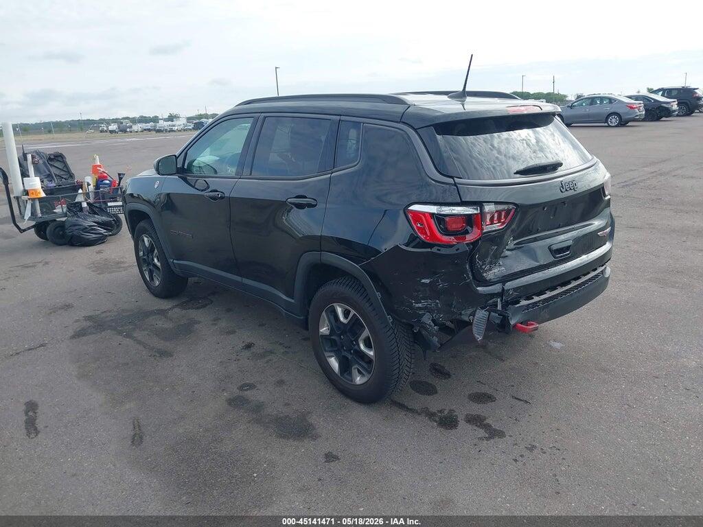 3C4NJDDB3JT419339 2018 JEEP COMPASS photo no. 3