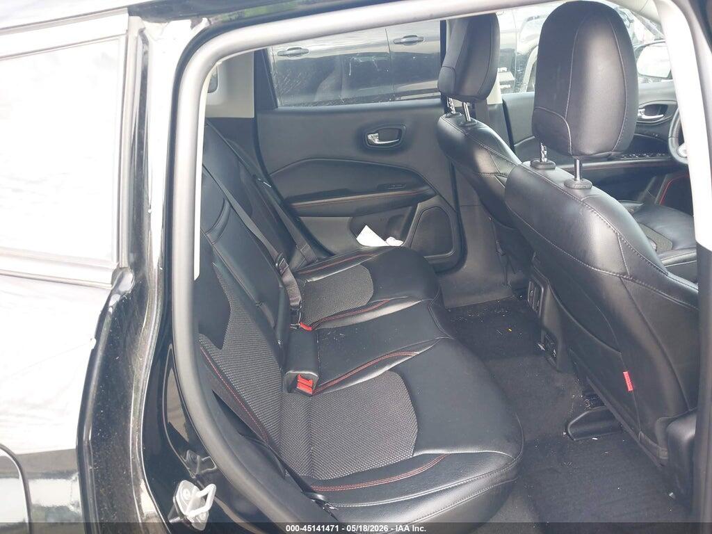 3C4NJDDB3JT419339 2018 JEEP COMPASS photo no. 8