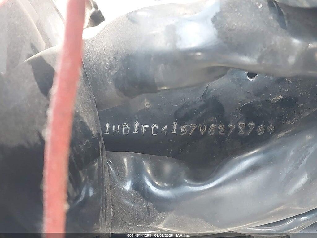 1HD1FC4157Y627875 2007 HARLEY-DAVIDSON FLHTCUI photo no. 10
