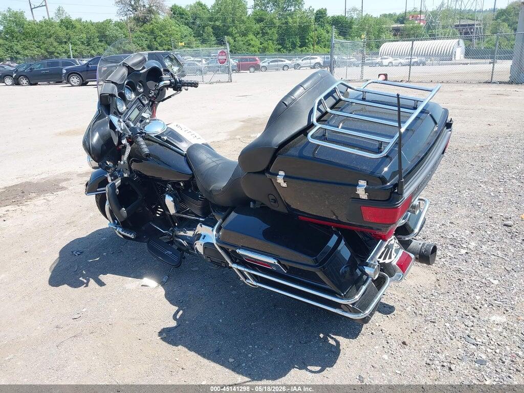 1HD1FC4157Y627875 2007 HARLEY-DAVIDSON FLHTCUI photo no. 3