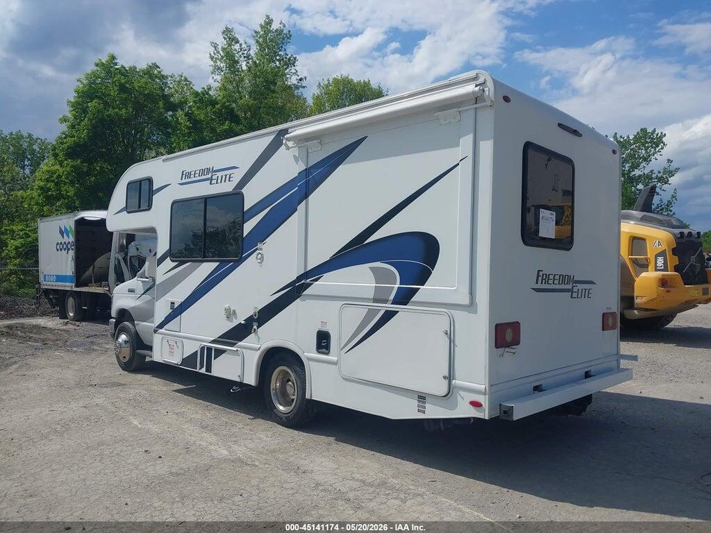 1FDWE3FN7NDC24720 2022 FORD E-350 CUTAWAY photo no. 3