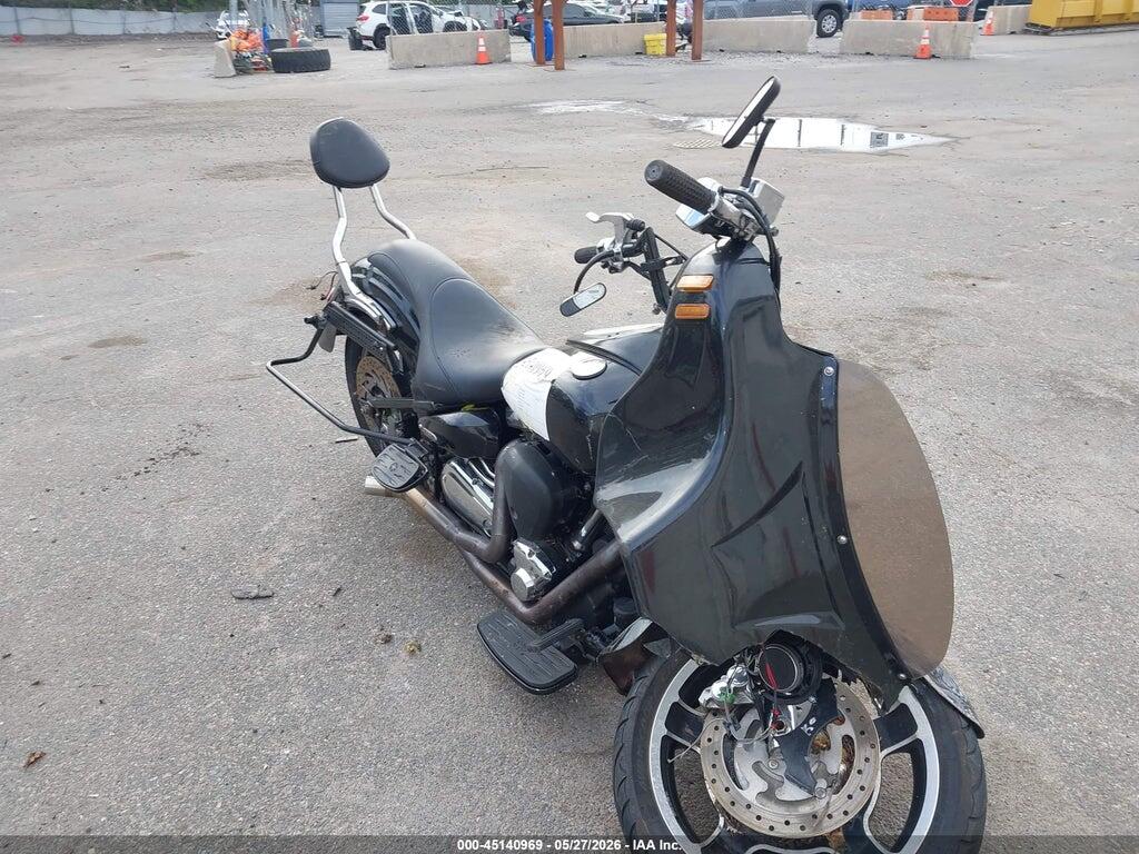 JYAVP17EX5A009696 2005 YAMAHA XV1700 photo no. 1