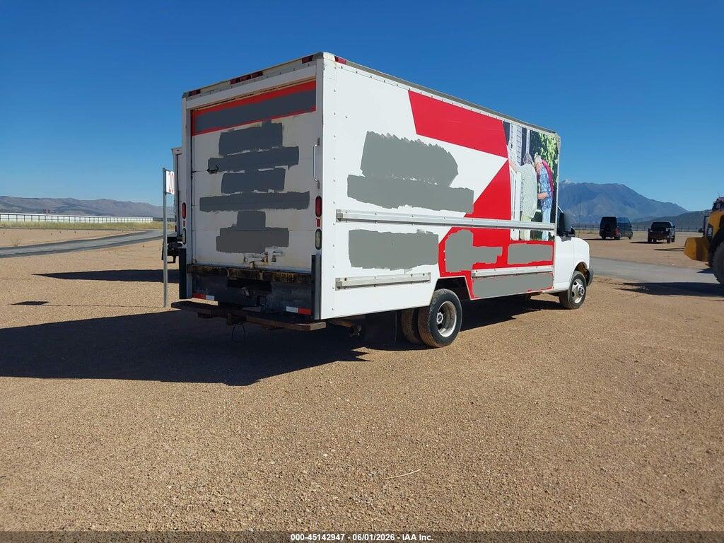 1GDJG31K481906185 2008 GMC SAVANA CUTAWAY photo no. 4