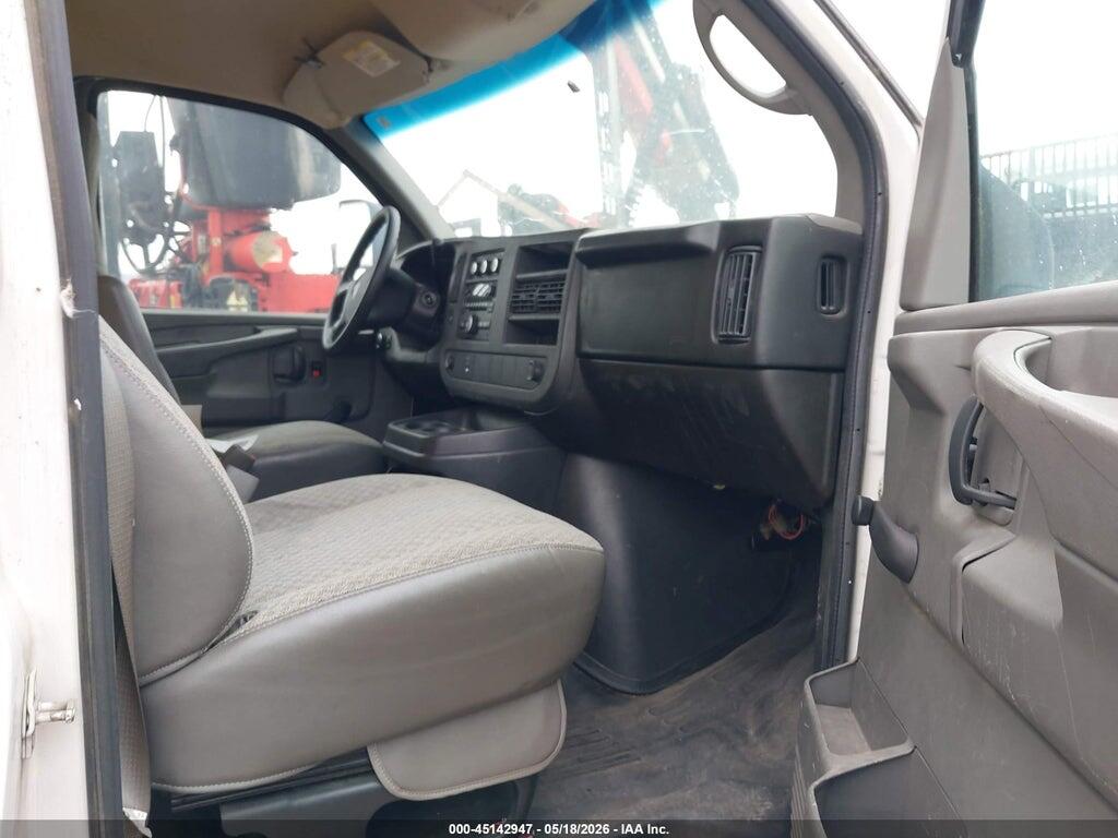 1GDJG31K481906185 2008 GMC SAVANA CUTAWAY photo no. 6