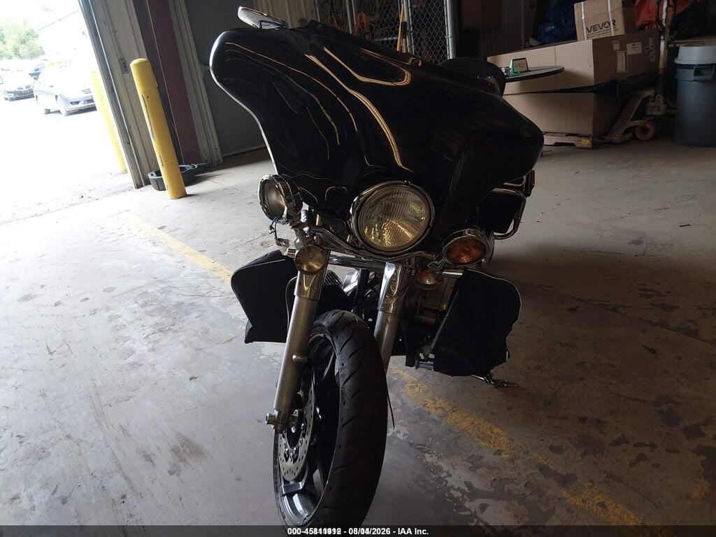 1HD1DDV181Y619772 2001 HARLEY-DAVIDSON FLHT photo no. 5