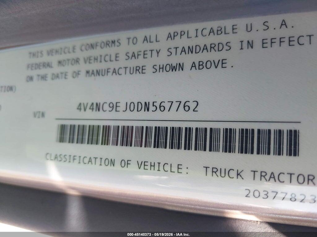 4V4NC9EJ0DN567762 2013 VOLVO VN photo no. 8