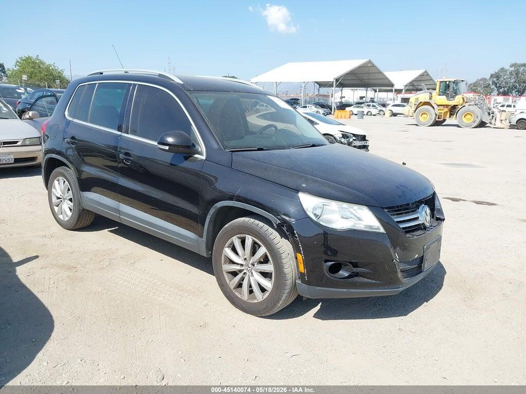 WVGAV7AX4BW557032 2011 VOLKSWAGEN TIGUAN photo no. 1