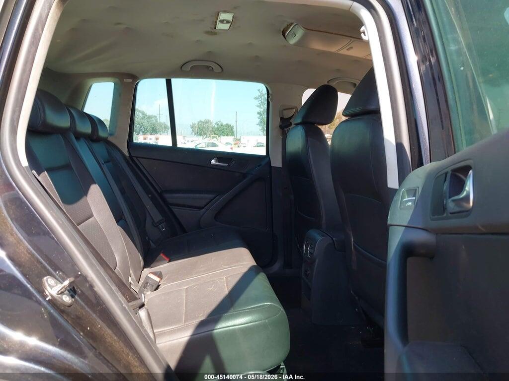 WVGAV7AX4BW557032 2011 VOLKSWAGEN TIGUAN photo no. 8