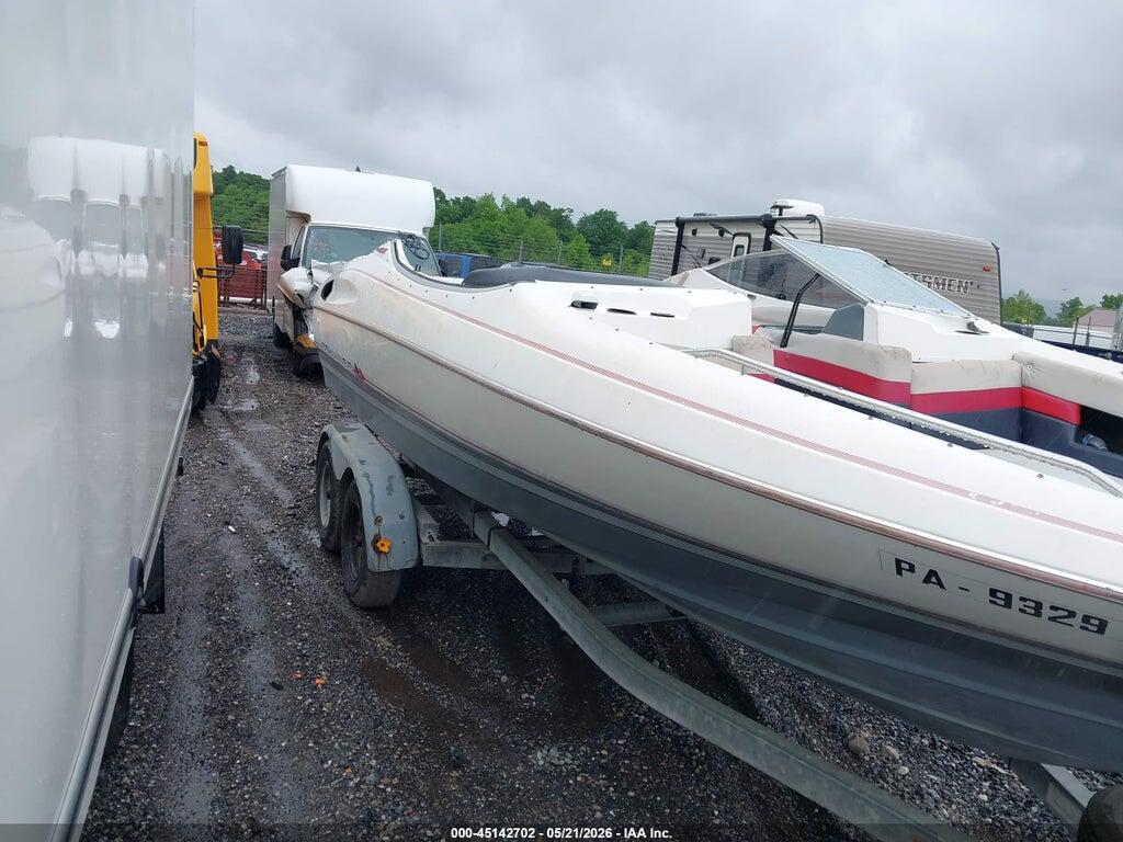 00000B1YA65CFA090 1990 BAYLINER CAPRI photo no. 6