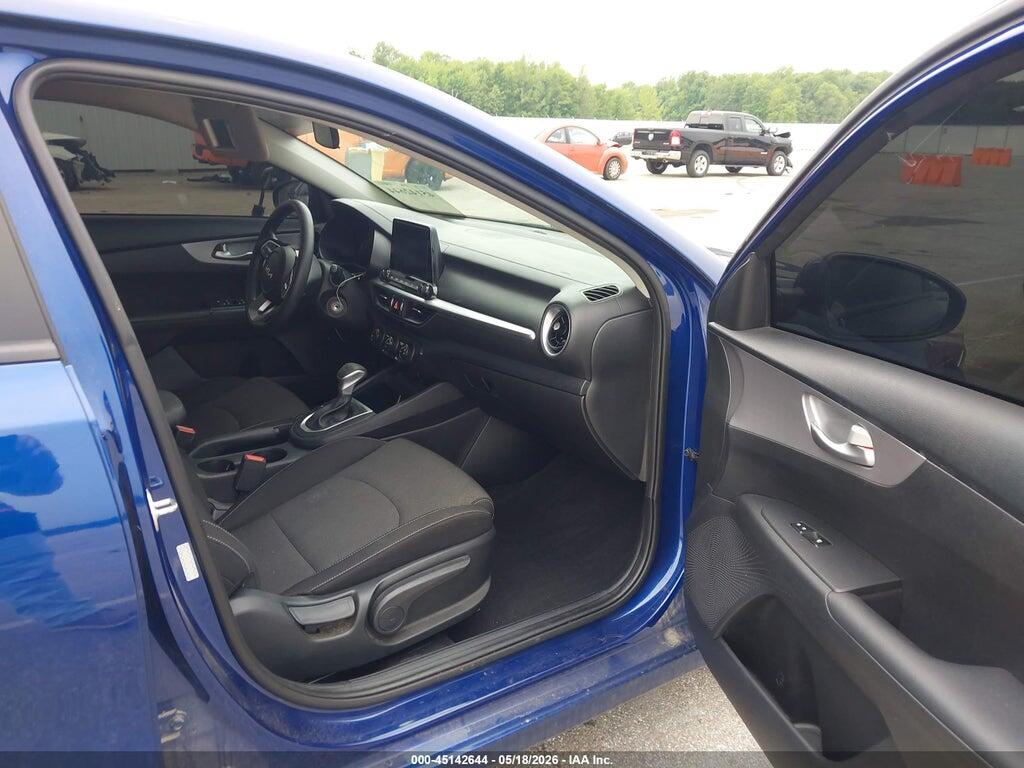 3KPF24AD1PE681137 2023 KIA FORTE photo no. 5