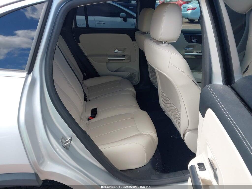 W1N4N4GB7PJ505953 2023 MERCEDES-BENZ GLA 250 photo no. 8