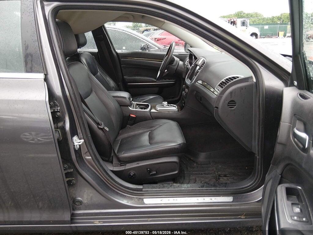 2C3CCAKG3GH213250 2016 CHRYSLER 300C photo no. 5