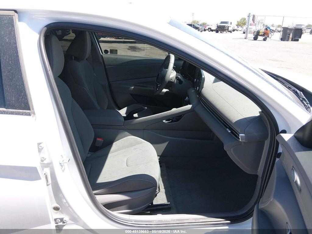 KMHLM4DG9SU046871 2025 HYUNDAI ELANTRA photo no. 5