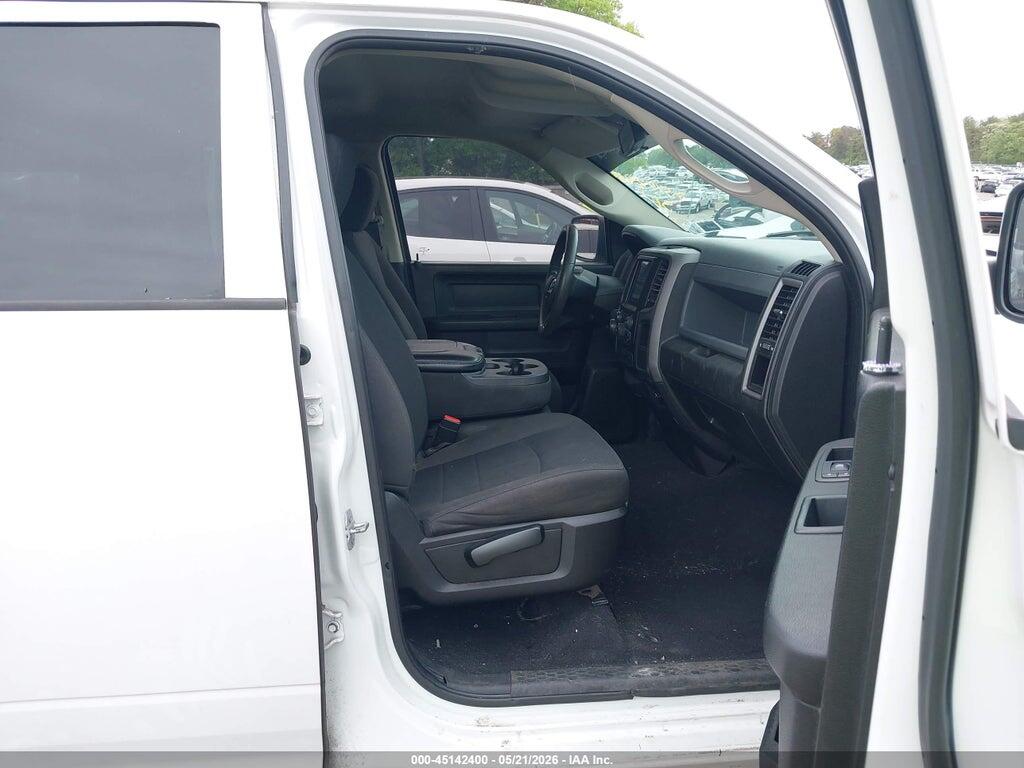 1C6RR7FG7KS590058 2019 RAM 1500 CLASSIC photo no. 5