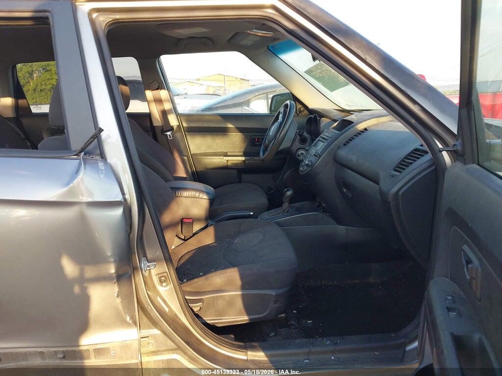KNDJT2A50D7628462 2013 KIA SOUL photo no. 5