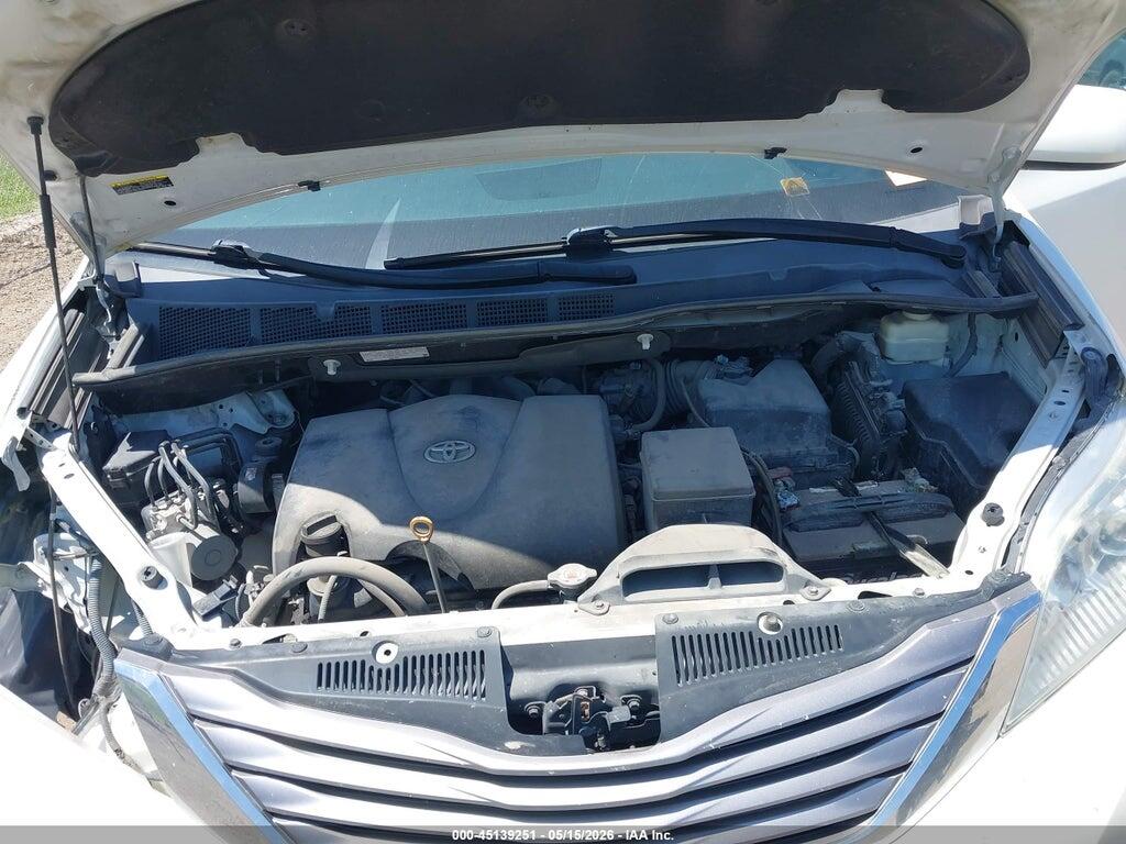 5TDYZ3DC0HS884593 2017 TOYOTA SIENNA photo no. 10