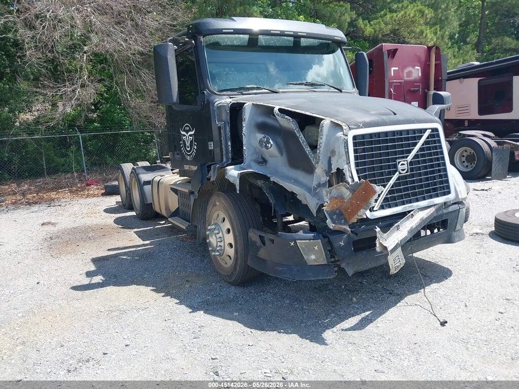 4V4NC9EG0EN161888 2014 VOLVO VN photo no. 1