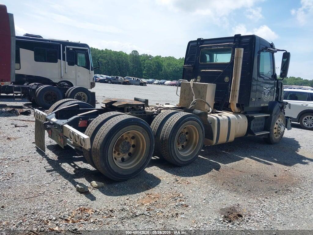 4V4NC9EG0EN161888 2014 VOLVO VN photo no. 4