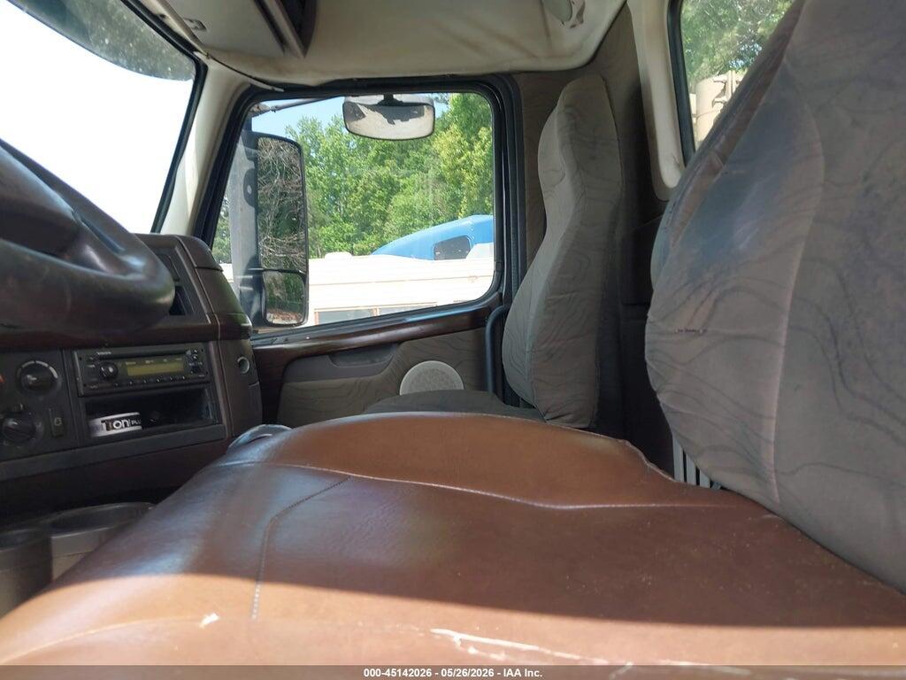 4V4NC9EG0EN161888 2014 VOLVO VN photo no. 7