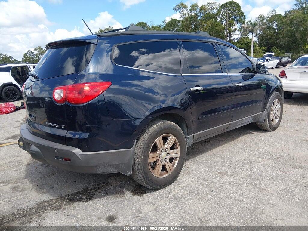 1GNKRGED5BJ367726 2011 CHEVROLET TRAVERSE photo no. 4