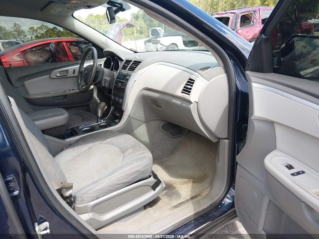 1GNKRGED5BJ367726 2011 CHEVROLET TRAVERSE photo no. 5