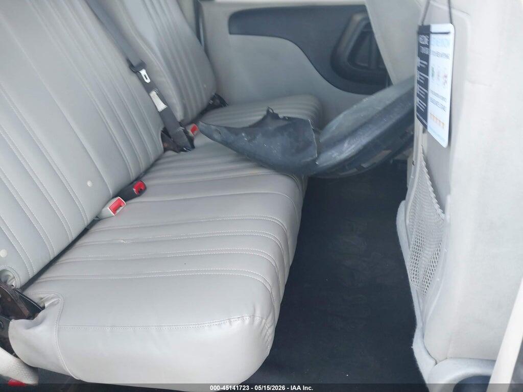2C4RDGBG4HR637716 2017 DODGE GRAND CARAVAN photo no. 5