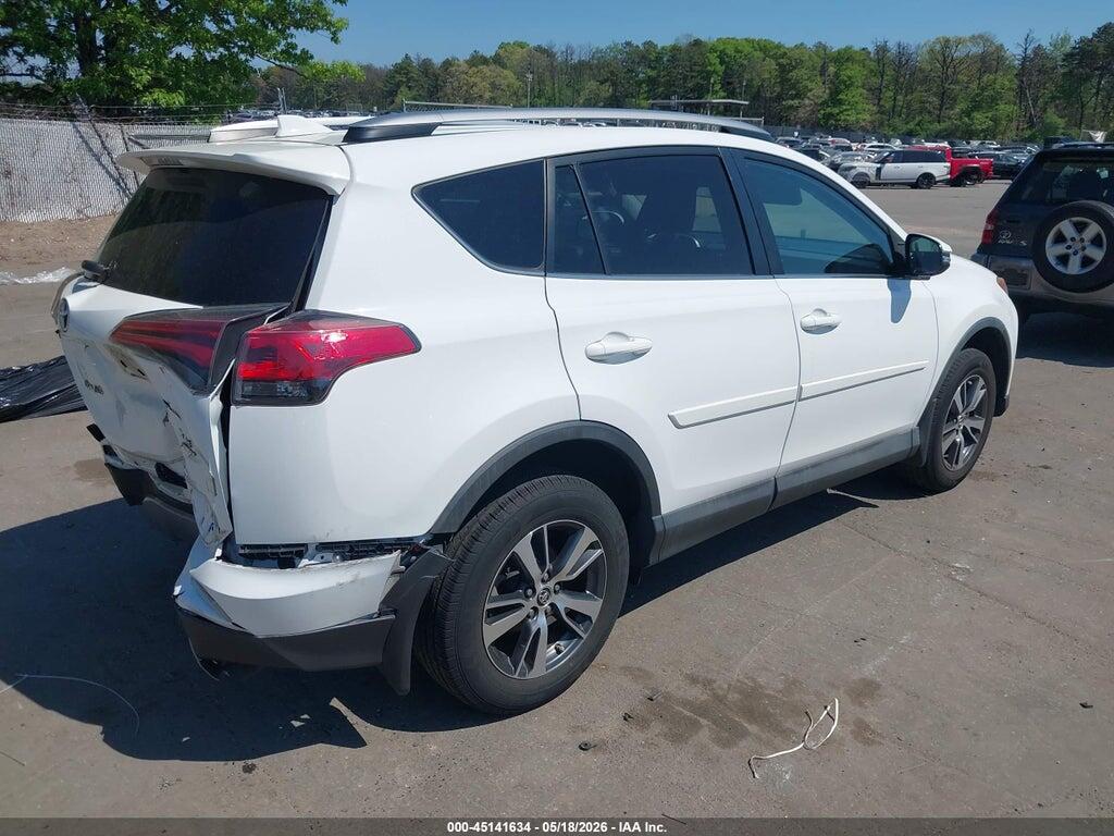 2T3RFREV8HW677853 2017 TOYOTA RAV4 photo no. 4