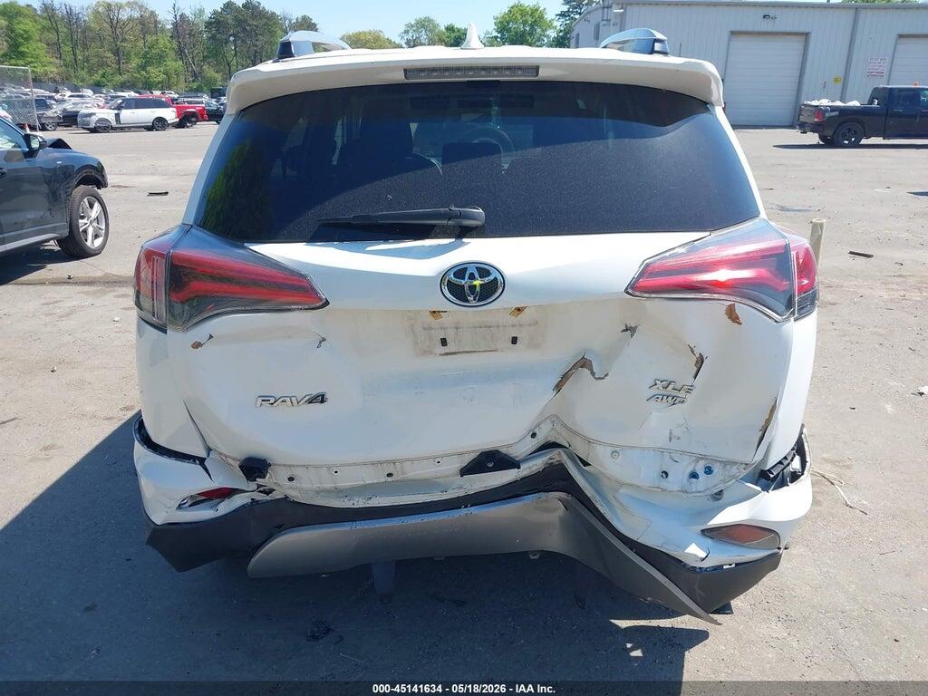 2T3RFREV8HW677853 2017 TOYOTA RAV4 photo no. 6