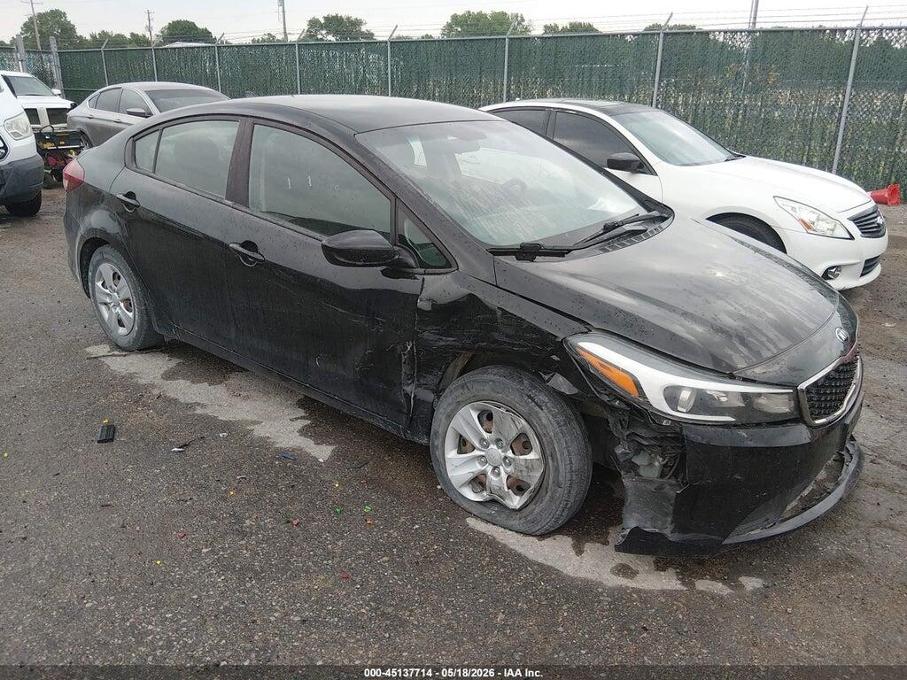 3KPFK4A70HE058913 2017 KIA FORTE photo no. 1