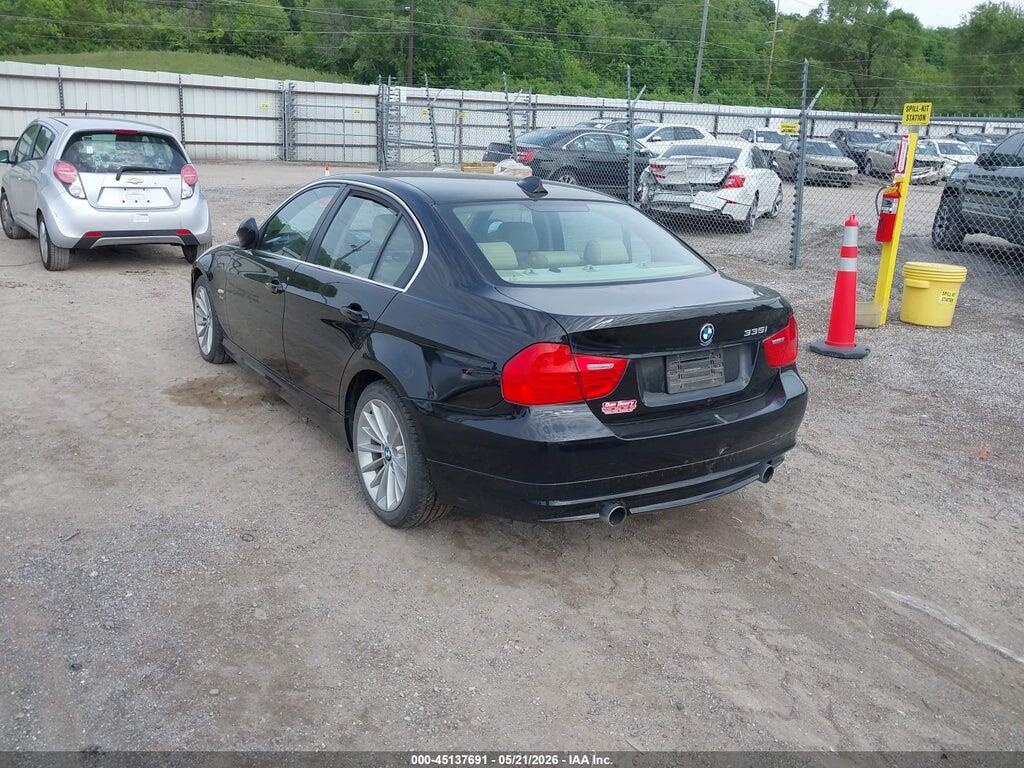 WBAPL33599A404403 2009 BMW 335I photo no. 3