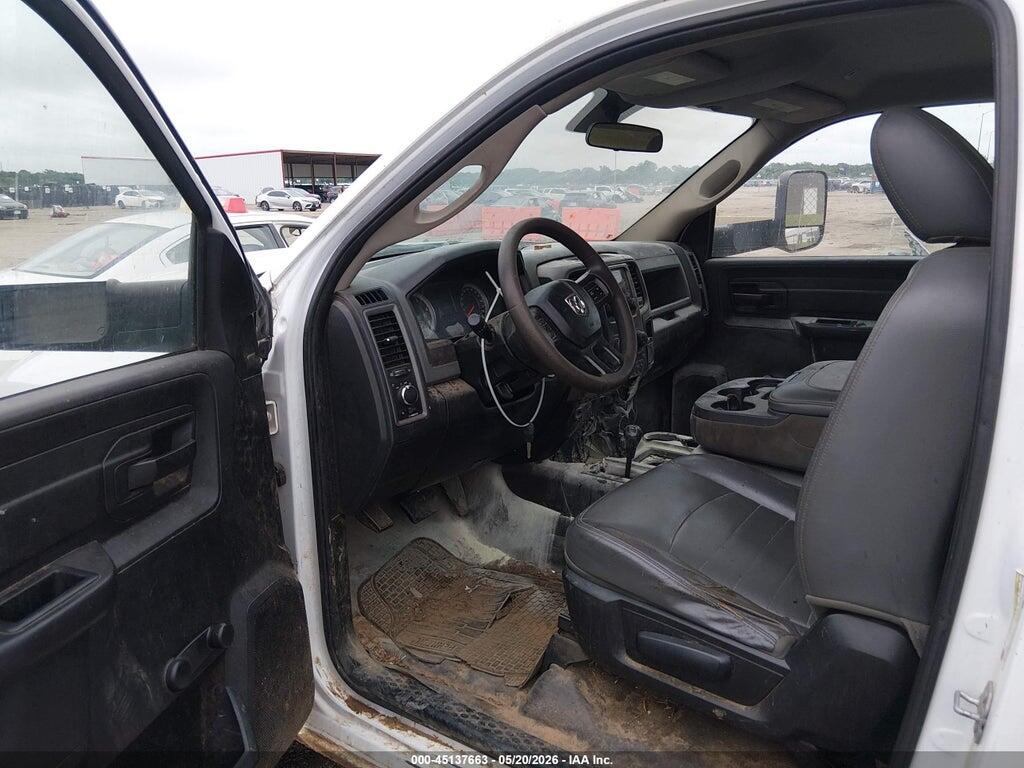 3C7WRTBLXJG180208 2018 RAM 3500 CHASSIS photo no. 5