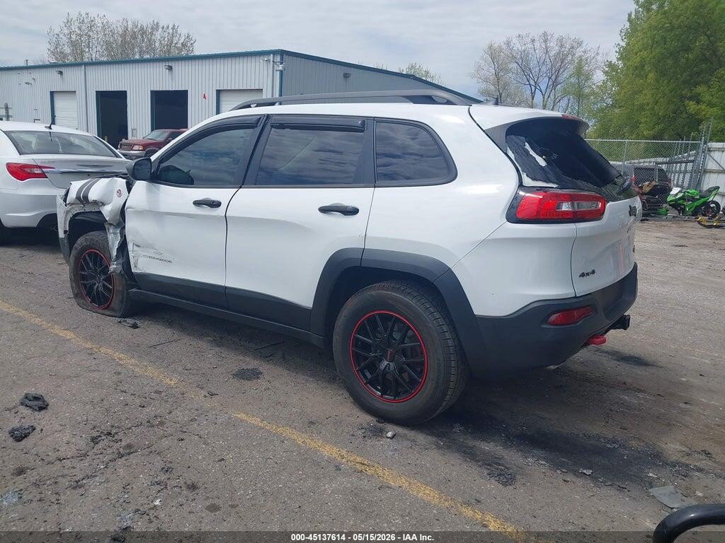 1C4PJMBS8GW130956 2016 JEEP CHEROKEE photo no. 3