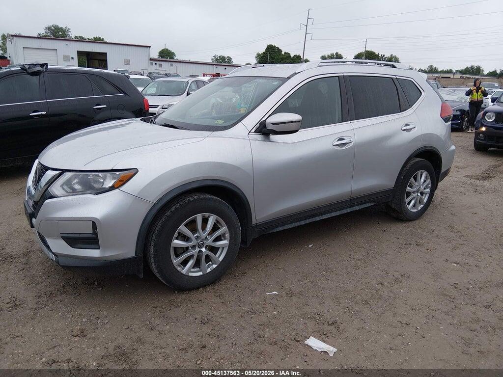 KNMAT2MT1JP610557 2018 NISSAN ROGUE photo no. 2