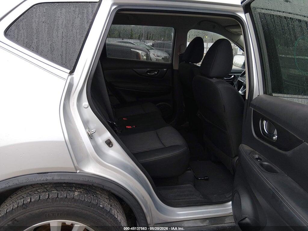 KNMAT2MT1JP610557 2018 NISSAN ROGUE photo no. 8