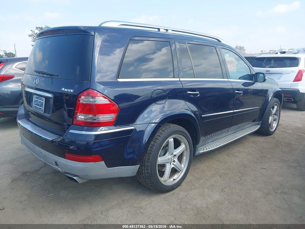 4JGBF86E88A354231 2008 MERCEDES-BENZ GL 550 photo no. 4