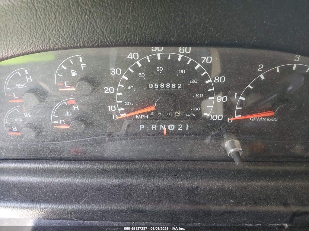 1FCNF53SX10A05609 2001 FORD F550 photo no. 7