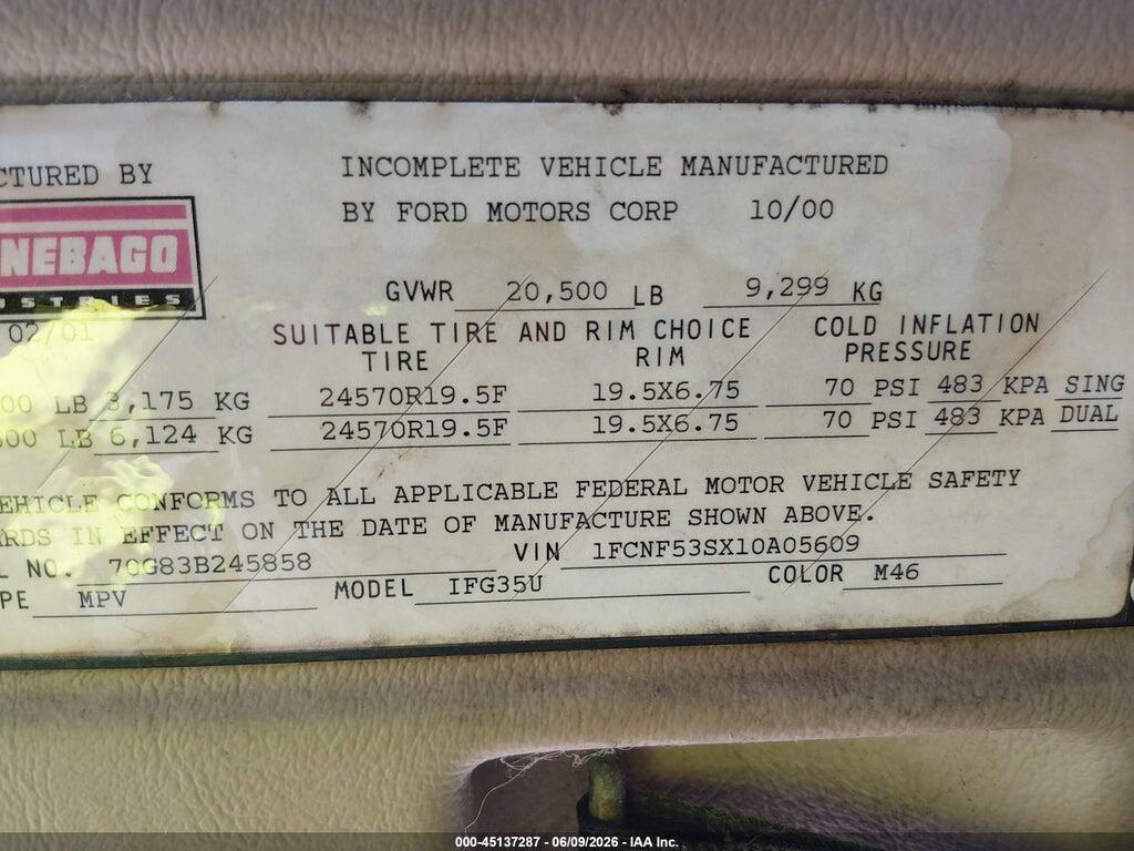 1FCNF53SX10A05609 2001 FORD F550 photo no. 9