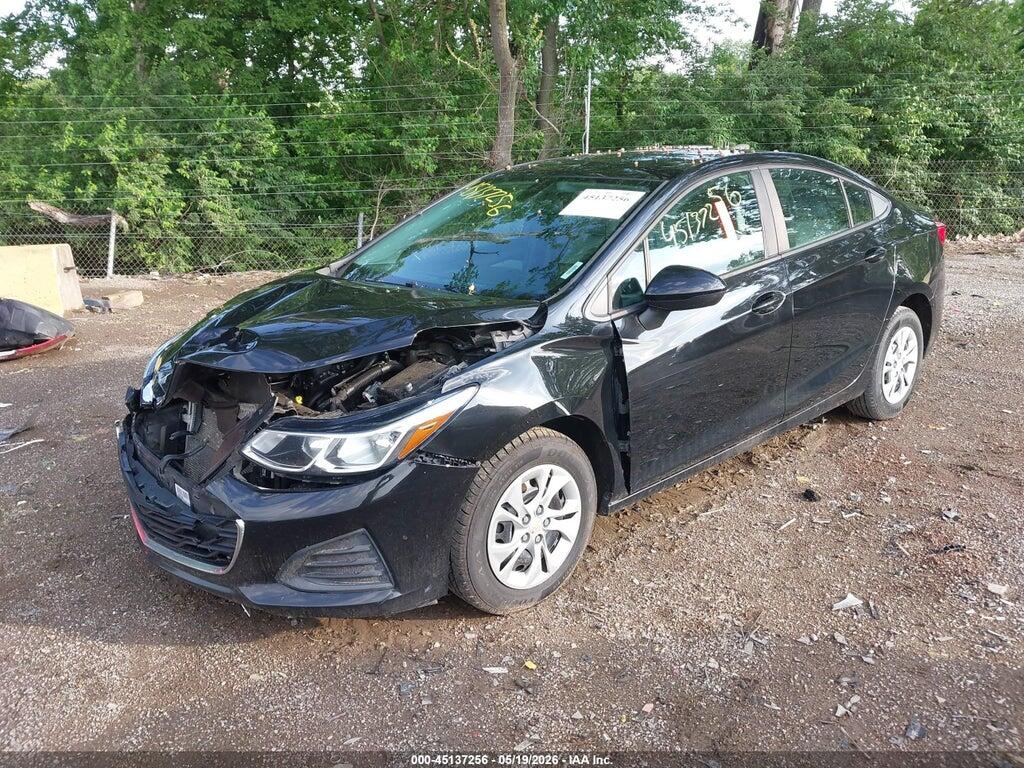 1G1BC5SM0K7120784 2019 CHEVROLET CRUZE photo no. 2