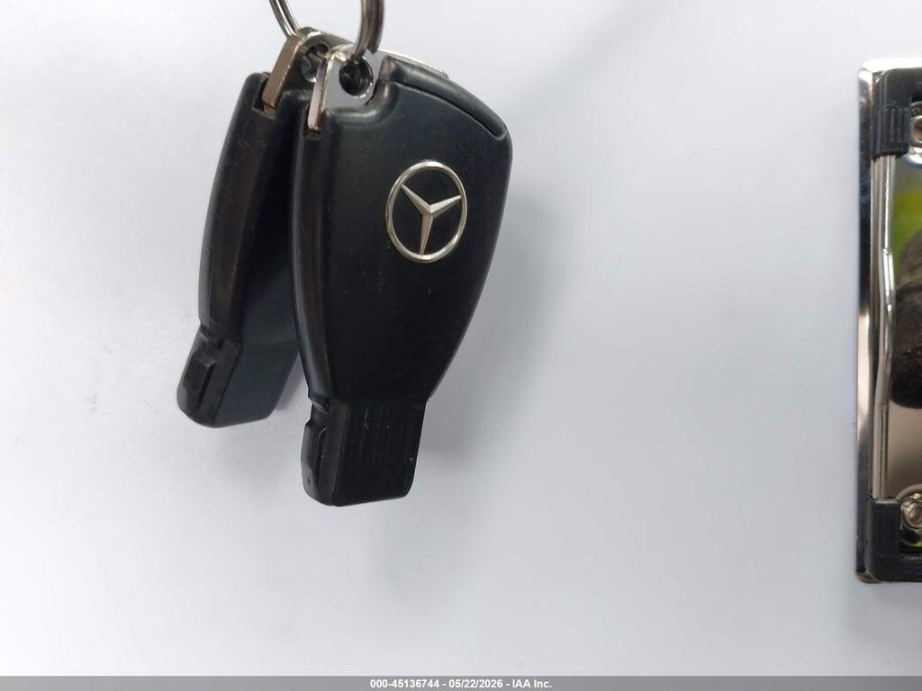 WDBUF65J75A637097 2005 MERCEDES-BENZ E 320 photo no. 11