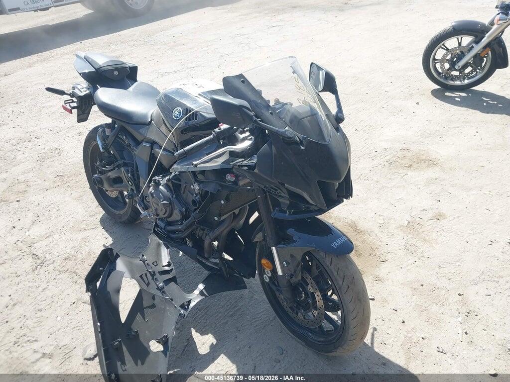 JYARM38Y6SA003632 2025 YAMAHA YZFR7 photo no. 1