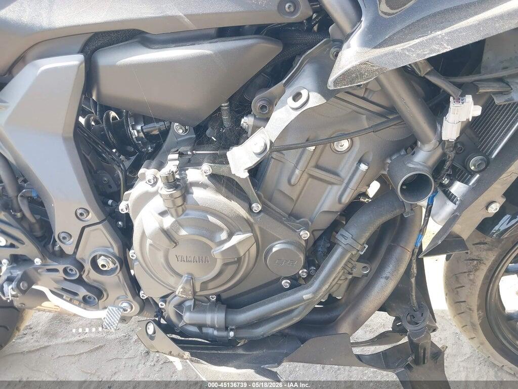 JYARM38Y6SA003632 2025 YAMAHA YZFR7 photo no. 8