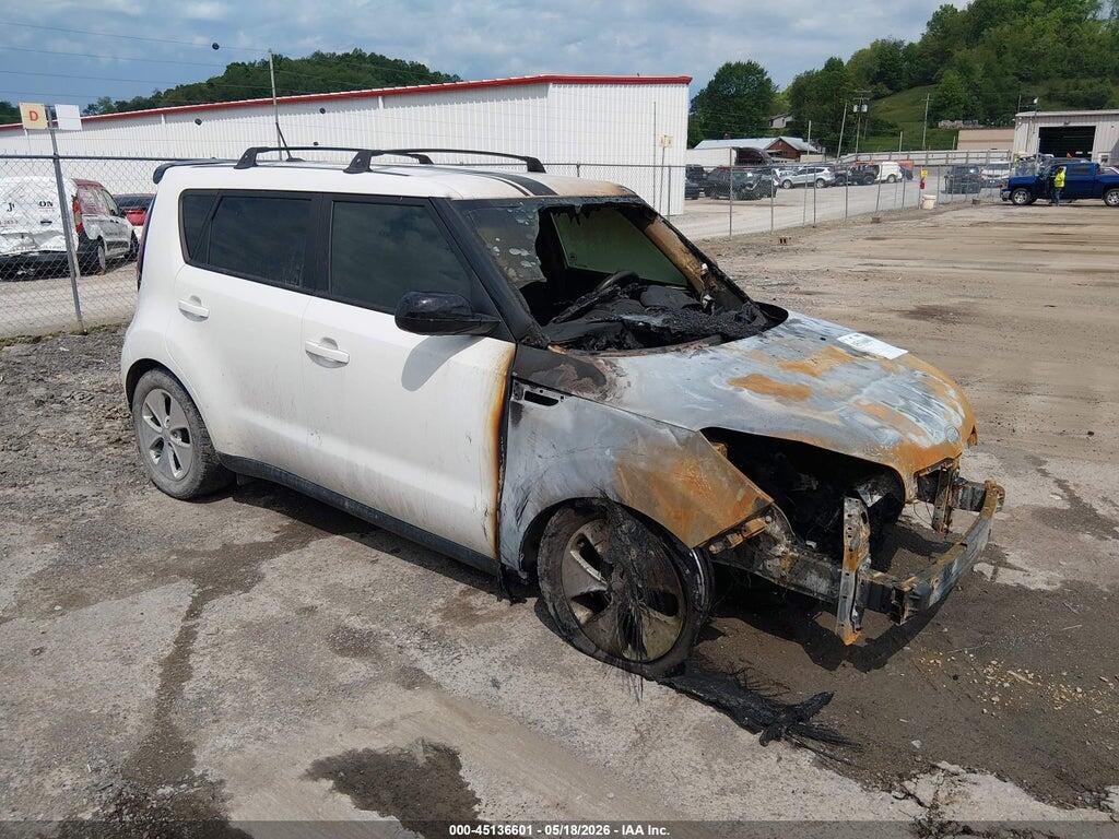 KNDJN2A22G7379182 2016 KIA SOUL photo no. 1