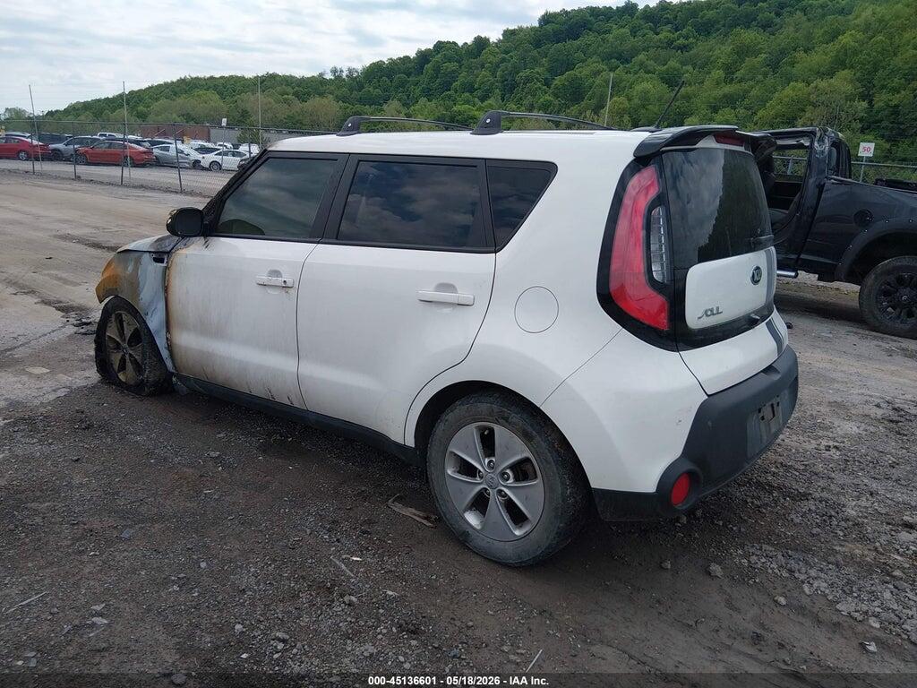 KNDJN2A22G7379182 2016 KIA SOUL photo no. 3