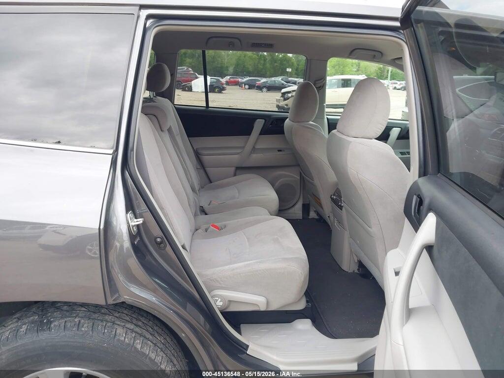 5TDBK3EH8BS052074 2011 TOYOTA HIGHLANDER photo no. 8